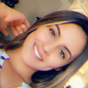 Meet your Posher, Janeth